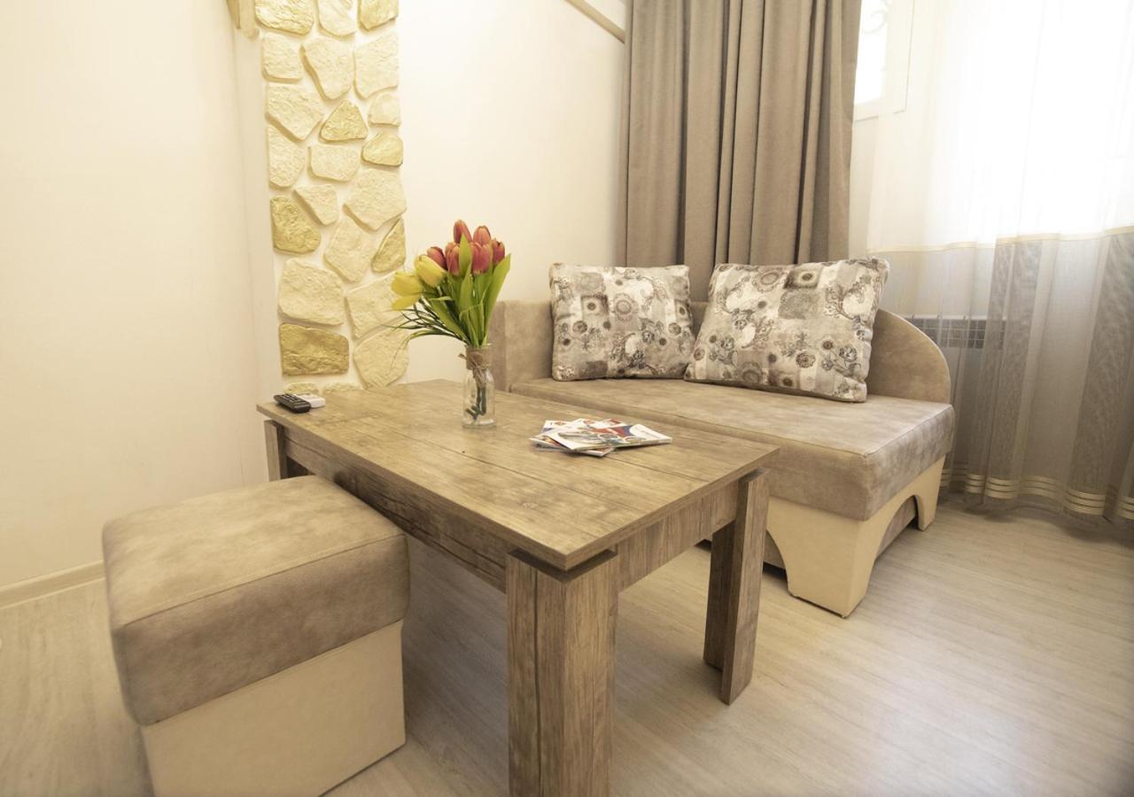 Hotel Premium Armenia 예레반 외부 사진