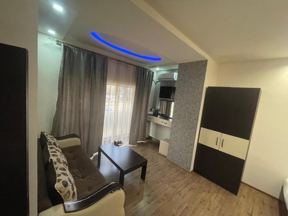 Hotel Premium Armenia 예레반 외부 사진